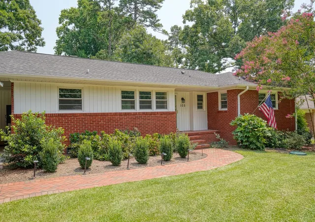 Photo 1 of Sale Pending at 105 Guilford Pl, Spartanburg, SC 29302 | MLS# SPN341312 | Listing updated on 2026-09-13