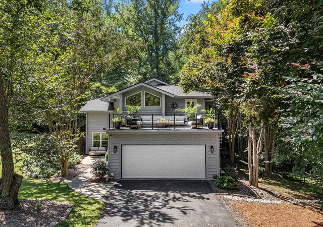 Photo 2 of Single family home for sale at 24 Old House Ln, Spartanburg, SC 29302 | MLS# SPN341331 | Listing updated on 2026-09-05