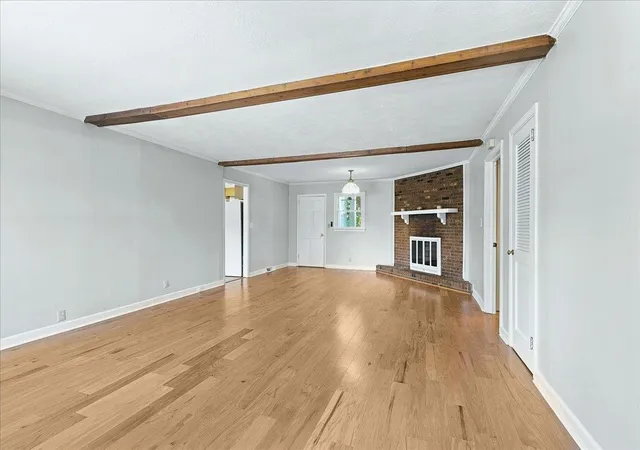 Photo 4 of Single family home for sale at 501 Cunningham Rd, Taylors, SC 29687 | MLS# SPN341336 | Listing updated on 2026-09-10