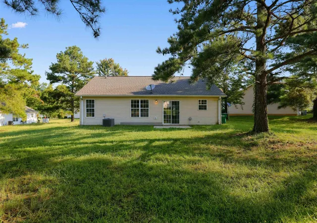 Photo 3 of Single family home for sale at 606 Basil Ct, Spartanburg, SC 29301 | MLS# SPN341341 | Listing updated on 2026-09-06