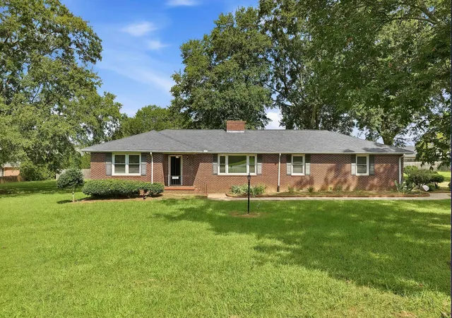 Photo 1 of Single family home for sale at 1091 Old Georgia Rd, Roebuck, SC | MLS# SPN341347 | Listing updated on 2026-09-05