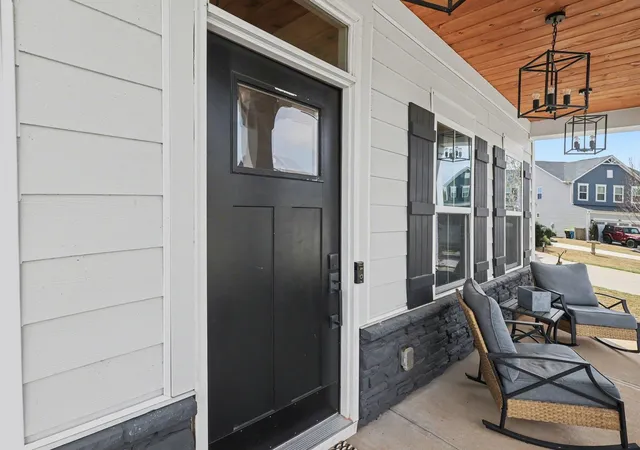 Photo 3 of Single family home for sale at 913 St Elmo's Ct, Duncan, SC 29334 | MLS# SPN341350 | Listing updated on 2026-09-25