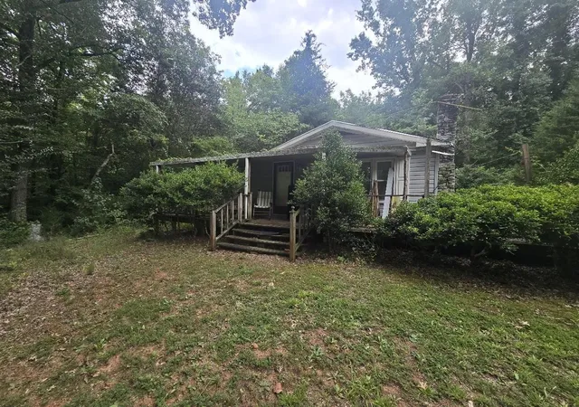 Photo 2 of Single family home for sale at 907 Pondfield Rd, Gaffney, SC 29340 | MLS# SPN341361 | Listing updated on 2026-09-05