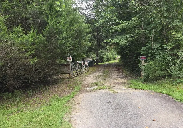 Photo 4 of Single family home for sale at 907 Pondfield Rd, Gaffney, SC 29340 | MLS# SPN341361 | Listing updated on 2026-09-05