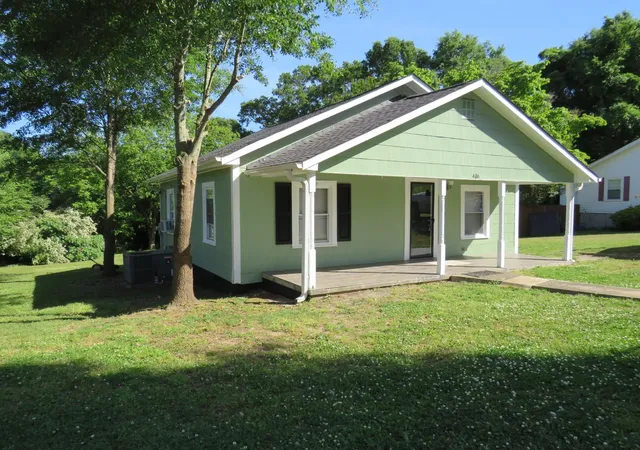 Photo 2 of Single family home for sale at 406 River Dr, Gaffney, SC 29340 | MLS# SPN341369 | Listing updated on 2026-09-06