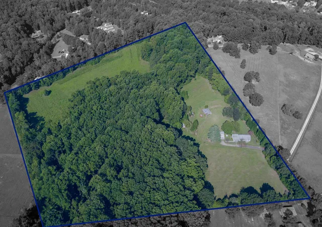 Photo 2 of Sale Pending at 280 Williams Dr, Campobello, SC 29322 | MLS# SPN341373 | Listing updated on 2026-10-04
