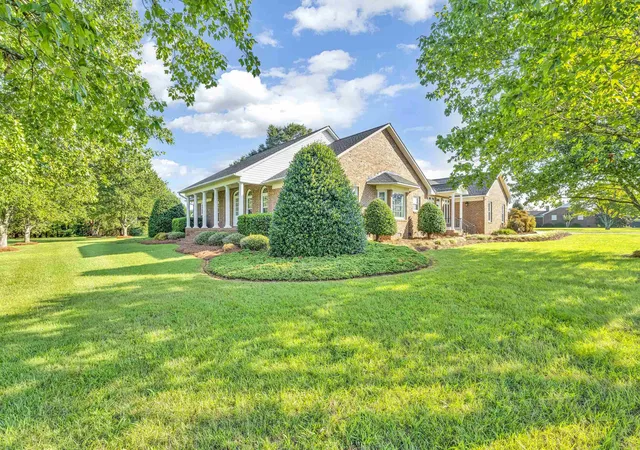 Photo 3 of Single family home for sale at 115 Ann Dr, Spartanburg, SC 29303 | MLS# SPN341378 | Listing updated on 2026-09-06