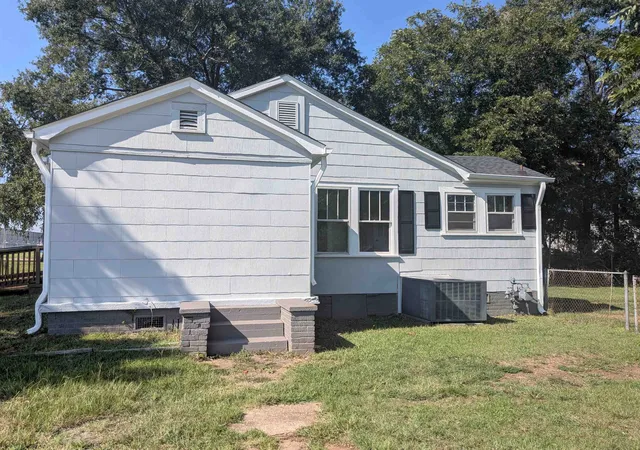 Photo 2 of Single family home for sale at 2780 Fairforest Clevedale Rd, Spartanburg, SC 29301 | MLS# SPN341384 | Listing updated on 2026-09-09