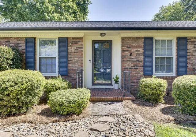 Photo 4 of Single family home for sale at 279 Brookfield Rd, Roebuck, SC 29376 | MLS# SPN341391 | Listing updated on 2026-09-06