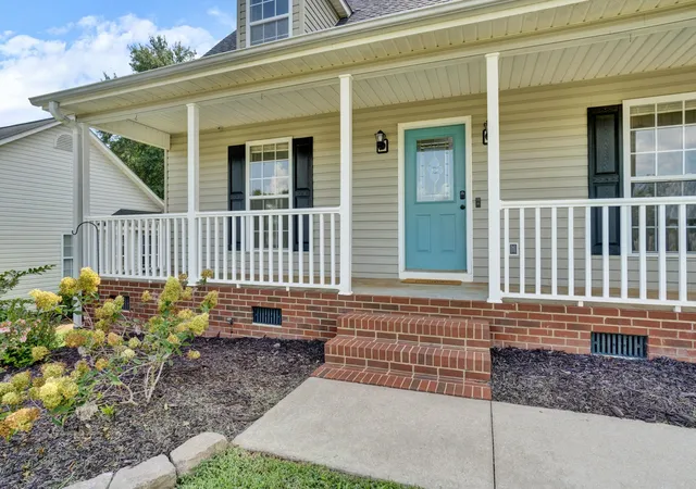 Photo 2 of Sale Pending at 554 Plantation Crk Dr, Boiling Springs, SC 29316 | MLS# SPN341405 | Listing updated on 2026-09-07