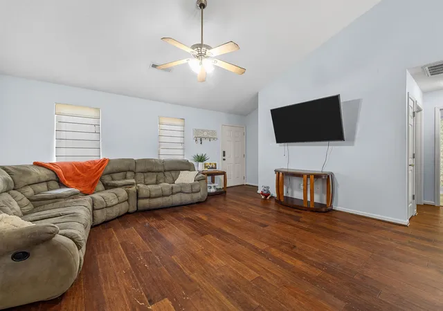 Photo 3 of Sale Pending at 145 Bufflehead Cir, Liberty, SC 29657 | MLS# SPN341418 | Listing updated on 2026-10-26