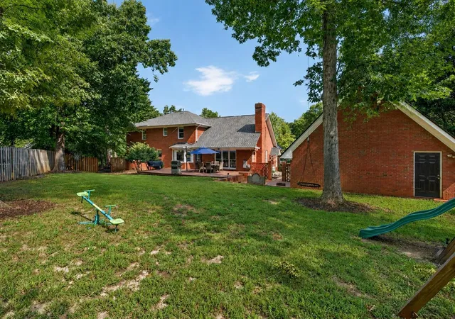 Photo 3 of Single family home for sale at 131 Woodridge Dr, Spartanburg, SC 29301 | MLS# SPN341421 | Listing updated on 2026-09-07