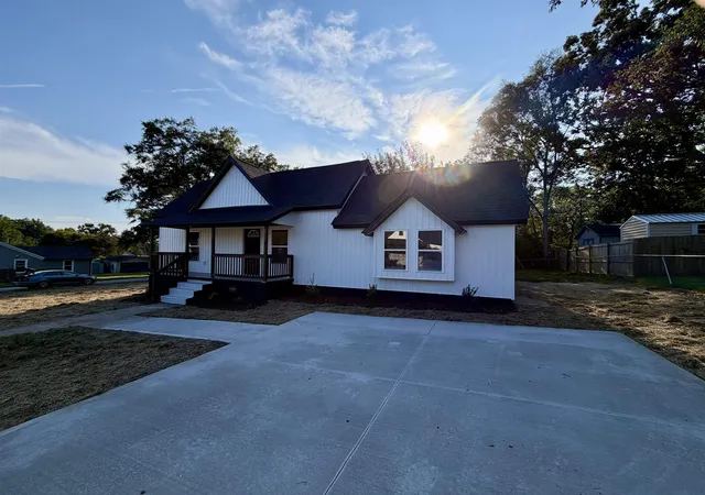 Photo 2 of Single family home for sale at 7 Ansel St, Drayton, SC 29333 | MLS# SPN341422 | Listing updated on 2026-09-23