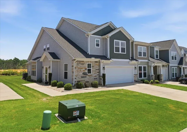 Photo 3 of Townhouse for sale at 1116 Cobbler Ln, Boiling Springs, SC 29316 | MLS# SPN341446 | Listing updated on 2026-09-08