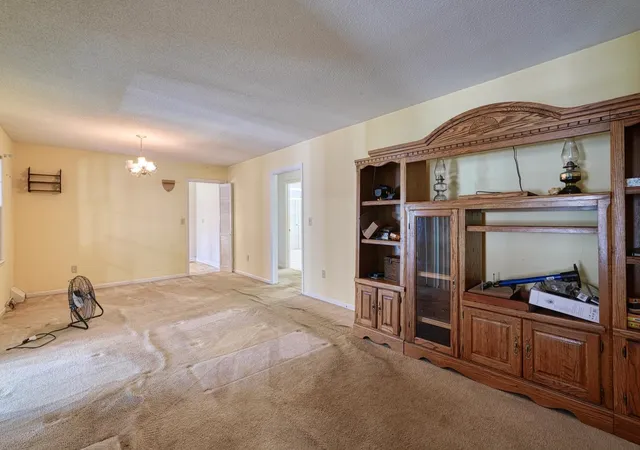 Photo 4 of Single family home for sale at 100 Carpenter Dr, Landrum, SC 29356 | MLS# SPN341465 | Listing updated on 2026-09-23