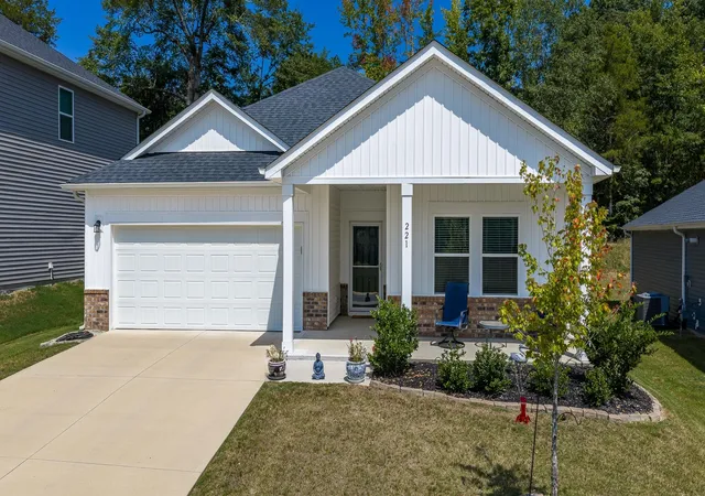 Photo 2 of Single family home for sale at 221 Vickery Rd, Woodruff, SC 29388 | MLS# SPN341472 | Listing updated on 2026-09-26