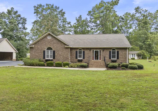 Photo 1 of Single family home for sale at 225 Plantation Ln, Inman, SC 29349 | MLS# SPN341492 | Listing updated on 2026-09-23