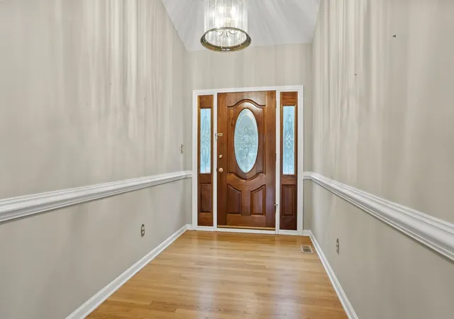 Photo 3 of Single family home for sale at 225 Plantation Ln, Inman, SC 29349 | MLS# SPN341492 | Listing updated on 2026-09-23