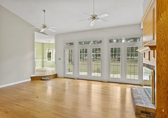 Photo 4 of Single family home for sale at 225 Plantation Ln, Inman, SC 29349 | MLS# SPN341492 | Listing updated on 2026-09-23