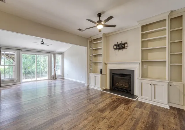 Photo 2 of Sale Pending at 135 Castleton Cir, Boiling Springs, SC 29316 | MLS# SPN341513 | Listing updated on 2026-09-23