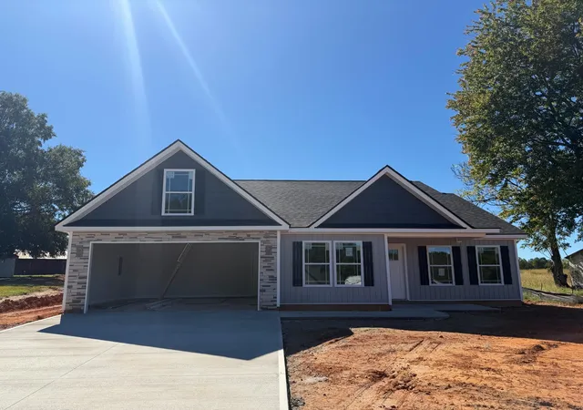 Photo 1 of Single family home for sale at 7211 New Cut Rd, Inman, SC 29349 | MLS# SPN341525 | Listing updated on 2026-10-21
