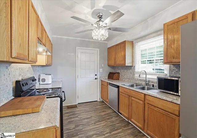 Photo 2 of Single family home for sale at 1207 Elmore St, Gaffney, SC 29340 | MLS# SPN341526 | Listing updated on 2026-09-20