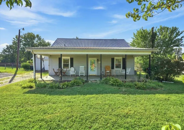 Photo 2 of Single family home for sale at 1051 Ezell Rd, Chesnee, SC 29323 | MLS# SPN341529 | Listing updated on 2026-10-07