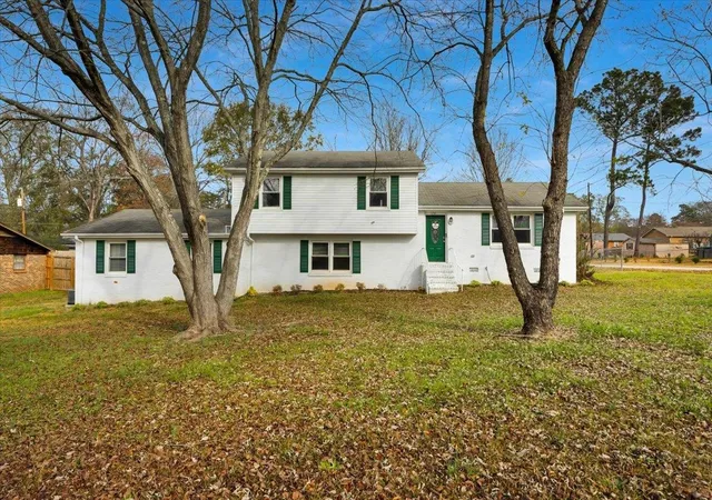 Photo 2 of Single family home for sale at 154 Bristow Ln, Spartanburg, SC 29301 | MLS# SPN341582 | Listing updated on 2026-10-16
