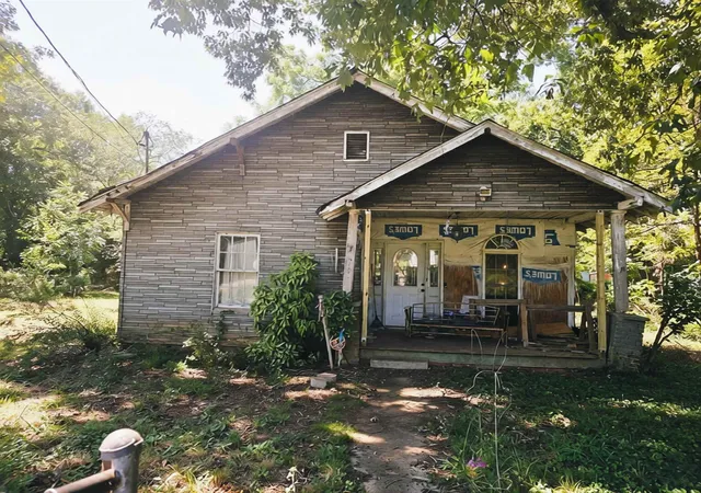 Photo 1 of Sale Pending at 318 Hill St, Wellford, SC 29385 | MLS# SPN341619 | Listing updated on 2026-09-29