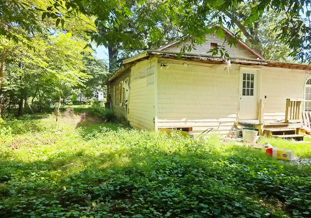 Photo 4 of Sale Pending at 318 Hill St, Wellford, SC 29385 | MLS# SPN341619 | Listing updated on 2026-09-29