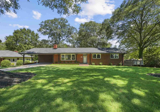 Single family home for sale at 139 Whittier Pl, Spartanburg, SC 29303 | MLS# SPN341645