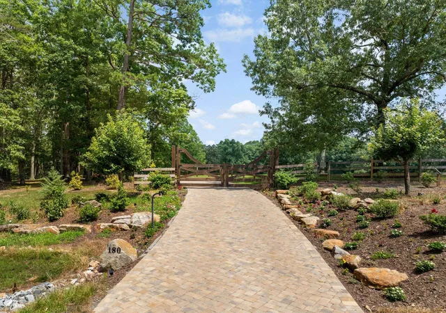 Photo 2 of Single family home for sale at 180 Kelseys Ml Rd, Campobello, SC 29322 | MLS# SPN341655 | Listing updated on 2026-09-12