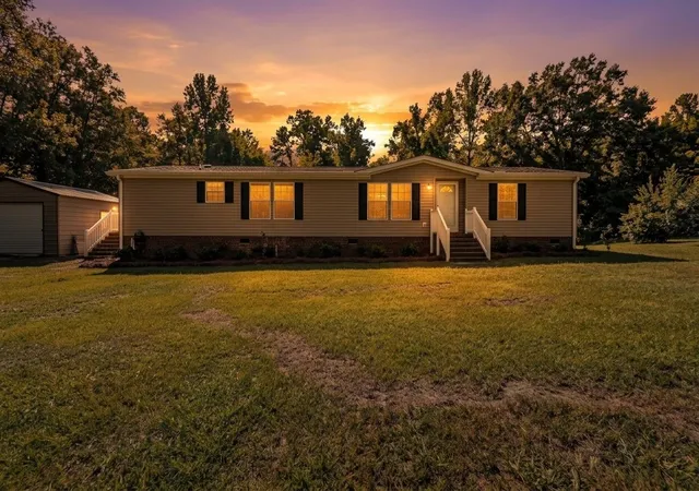 Photo 2 of Manufactured home for sale at 1510 Highway 414, Travelers Rest, SC 29690 | MLS# SPN341657 | Listing updated on 2026-10-28