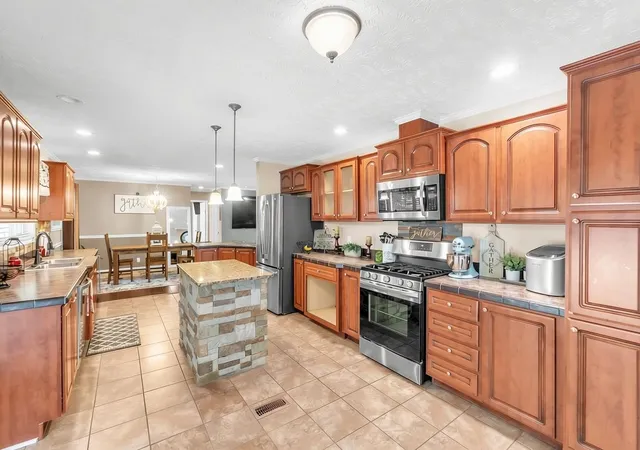Photo 2 of Manufactured home for sale at 1510 Highway 414, Travelers Rest, SC 29690 | MLS# SPN341657 | Listing updated on 2026-09-13