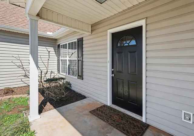 Photo 2 of Single family home for sale at 1 Long Pond Ct, Greer, SC 29651 | MLS# SPN341671 | Listing updated on 2026-09-13