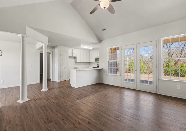 Photo 2 of Single family home for sale at 1 Long Pond Ct, Greer, SC 29651 | MLS# SPN341671 | Listing updated on 2026-09-13
