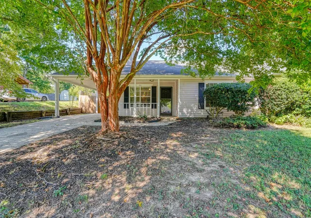 Photo 3 of Townhouse for sale at 66 Sweetbriar Ln, Spartanburg, SC 29301 | MLS# SPN341674 | Listing updated on 2026-09-13