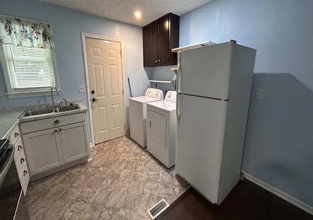 Listing Photo 2 - Condo for sale in building located at 4110 E Croft Cir, Spartanburg, SC 29302