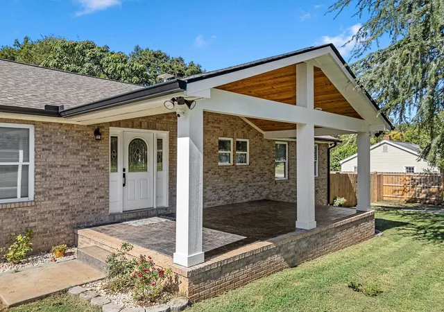 Photo 3 of Single family home for sale at 311 Mulligan St, Spartanburg, SC 29303 | MLS# SPN341700 | Listing updated on 2026-09-13