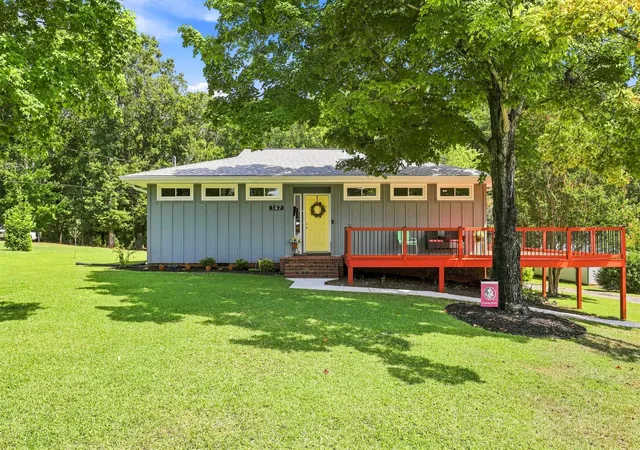 Photo 1 of Single family home for sale at 147 Loche Adele Dr, Spartanburg, SC 29307 | MLS# SPN341710 | Listing updated on 2026-09-14