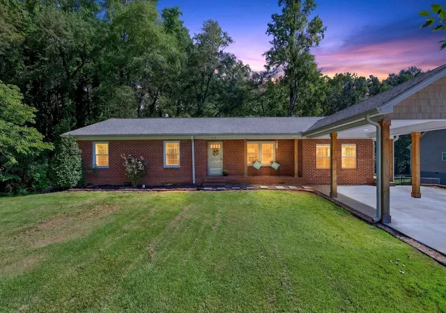 Photo 1 of Single family home for sale at 222 Woodland Ave, Inman, SC 29349 | MLS# SPN341745 | Listing updated on 2026-10-10