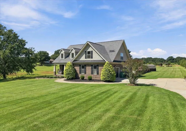 Photo 3 of Sale Pending at 125 Morgan Cross Rd, Gaffney, SC 29341 | MLS# SPN341833 | Listing updated on 2026-10-07