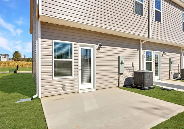 Photo 3 of Townhouse for sale at 1115 Wharf Trl, Spartanburg, SC | MLS# SPN341860 | Listing updated on 2026-10-03