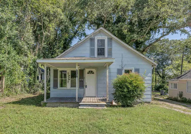 Photo 1 of Single family home for sale at 306 Westview Blvd, Spartanburg, SC 29306 | MLS# SPN341875 | Listing updated on 2026-09-23