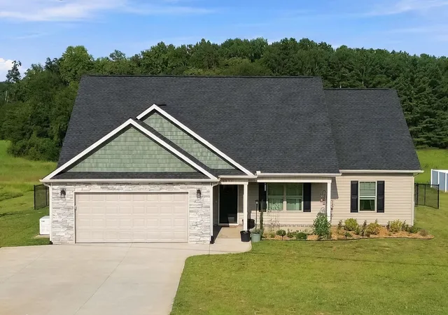 Photo 2 of Single family home for sale at 1416 Oak Ridge Rd, Gaffney, SC 29341 | MLS# SPN341888 | Listing updated on 2026-09-21