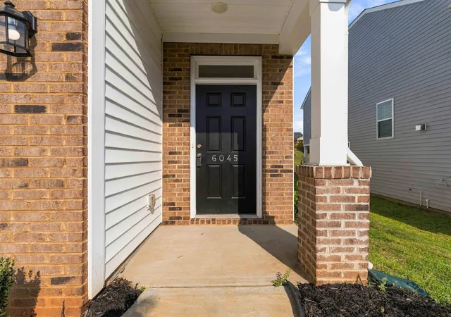Photo 3 of Single family home for sale at 6045 Haddington Dr, Roebuck, SC 29376 | MLS# SPN341894 | Listing updated on 2026-10-03
