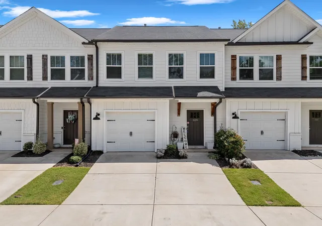 Photo 2 of Townhouse for sale at 109 Grey Oak Trl, Greer, SC 29650 | MLS# SPN341899 | Listing updated on 2026-10-01