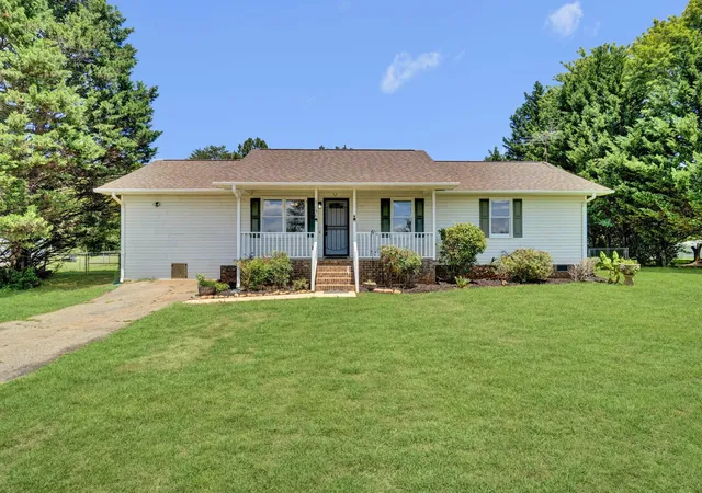 Photo 1 of Single family home for sale at 3856 Rainbow Lake Rd, Inman, SC 29349 | MLS# SPN341917 | Listing updated on 2026-09-20