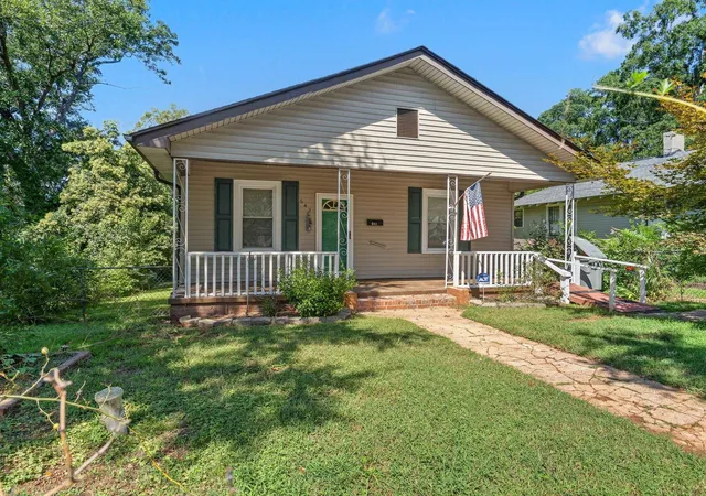 Photo 2 of Sale Pending at 642 S Irwin Ave, Spartanburg, SC 29306 | MLS# SPN341928 | Listing updated on 2026-09-20