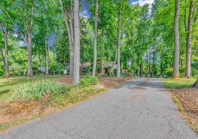 Photo 1 of Single family home for sale at 512 Brian Dr, Spartanburg, SC 29307 | MLS# SPN341932 | Listing updated on 2026-09-20